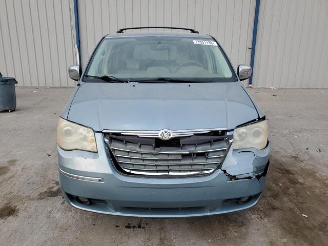 2A4RR6DX0AR240271 - 2010 CHRYSLER TOWN & COU LIMITED BLUE photo 5