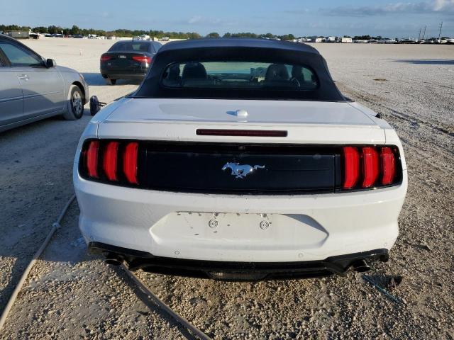 1FATP8UH6P5108648 - 2023 FORD MUSTANG WHITE photo 6