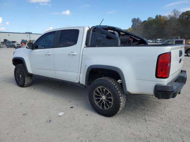 1GCGTEEN7J1242495 - 2018 CHEVROLET COLORADO ZR2 WHITE photo 2