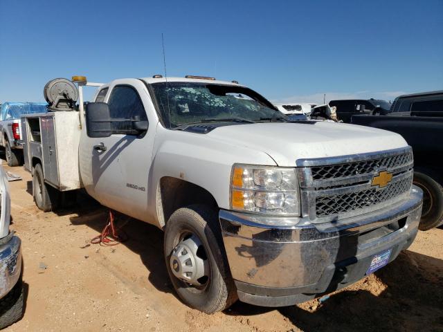 1GB5CZCG9CZ239125 - 2012 CHEVROLET SILVERADO C3500 WHITE photo 4