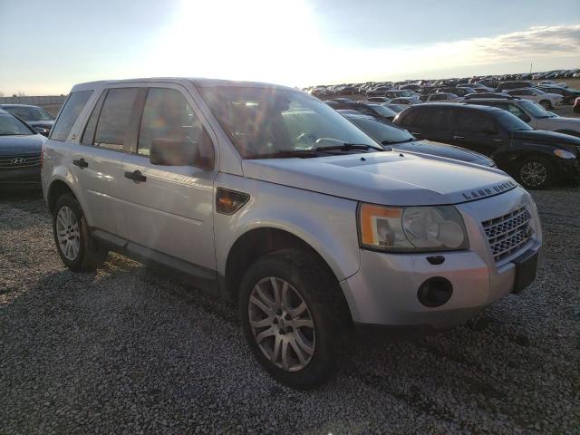 SALFP24N88H020638 - 2008 LAND ROVER LR2 SE SILVER photo 4