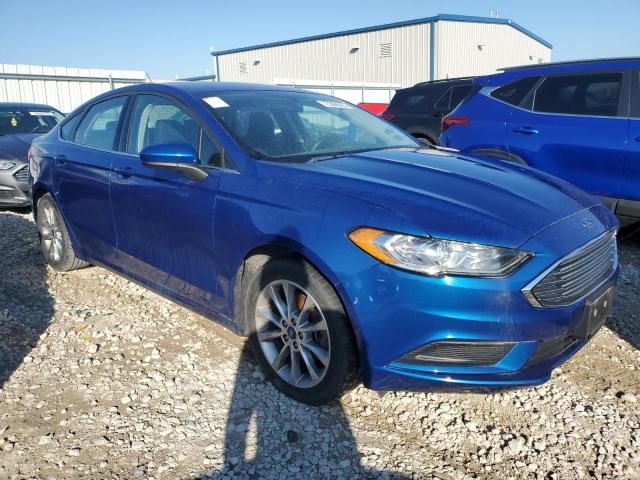 3FA6P0HD4HR122049 - 2017 FORD FUSION SE BLUE photo 4