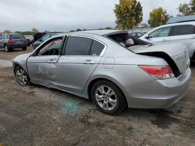 1HGCP26489A001467 - 2009 HONDA ACCORD LXP SILVER photo 2