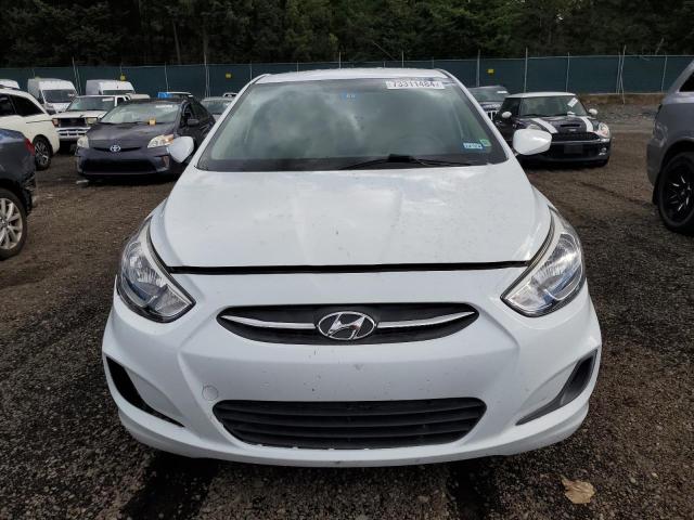 KMHCT4AE4GU161665 - 2016 HYUNDAI ACCENT SE WHITE photo 5