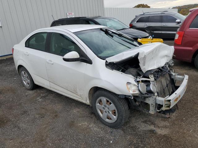 1G1JA5SH6F4120283 - 2015 CHEVROLET SONIC LS WHITE photo 4