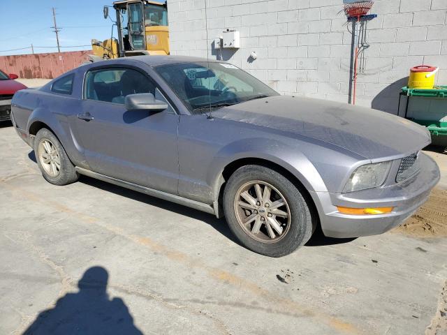 1ZVFT80N165178276 - 2006 FORD MUSTANG BLUE photo 4