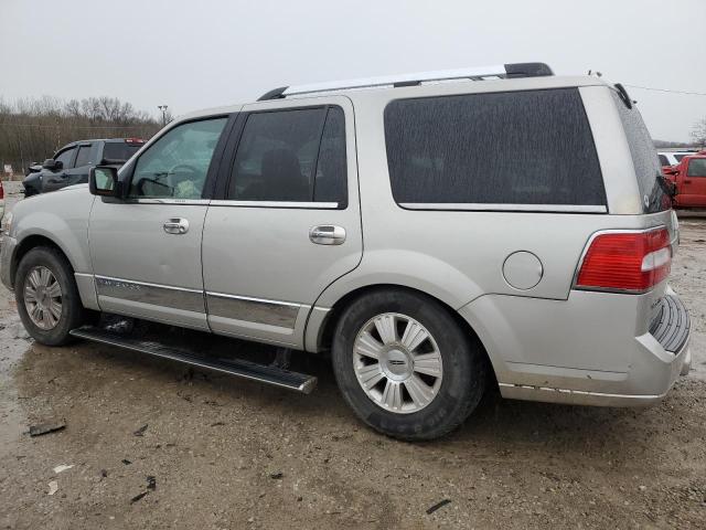 5LMFU28517LJ05674 - 2007 LINCOLN NAVIGATOR 银色 照片 2