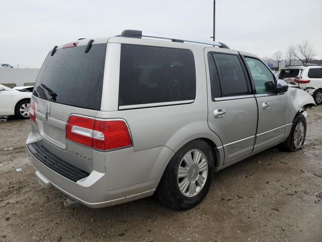 5LMFU28517LJ05674 - 2007 LINCOLN NAVIGATOR SILVER photo 3