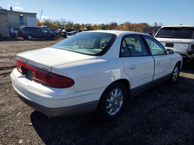 2G4WF551621184838 - 2002 BUICK REGAL GS WHITE photo 3