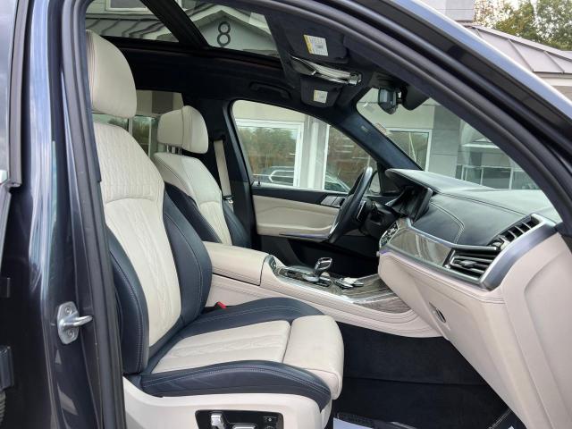 5UXCX4C50KLB39877 - 2019 BMW X7 XDRIVE50I GRAY photo 5