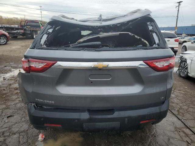 1GNERGKWXJJ181519 - 2018 CHEVROLET TRAVERSE LT GRAY photo 6