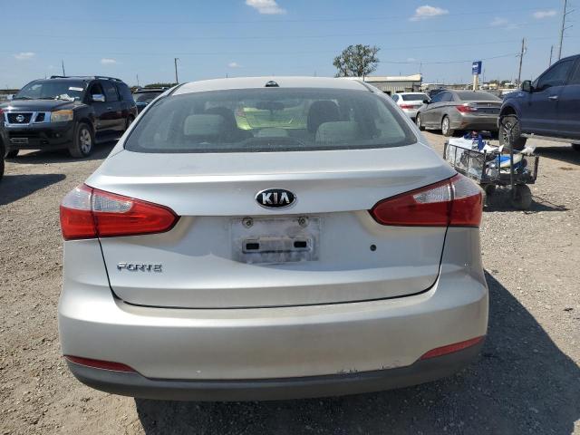 KNAFK4A64F5292338 - 2015 KIA FORTE LX SILVER photo 6