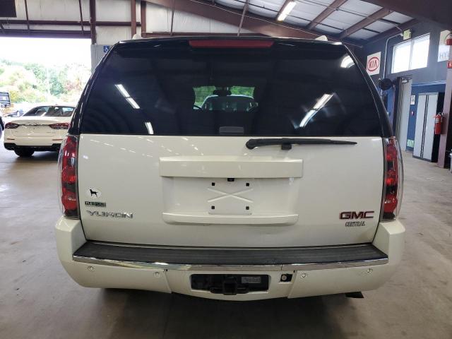 1GKS2EEF4CR147472 - 2012 GMC YUKON DENALI WHITE photo 6