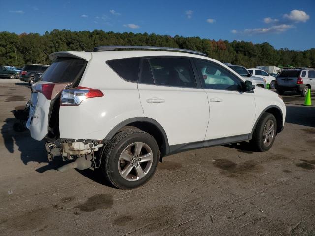 2T3WFREV9FW230030 - 2015 TOYOTA RAV4 XLE WHITE photo 3