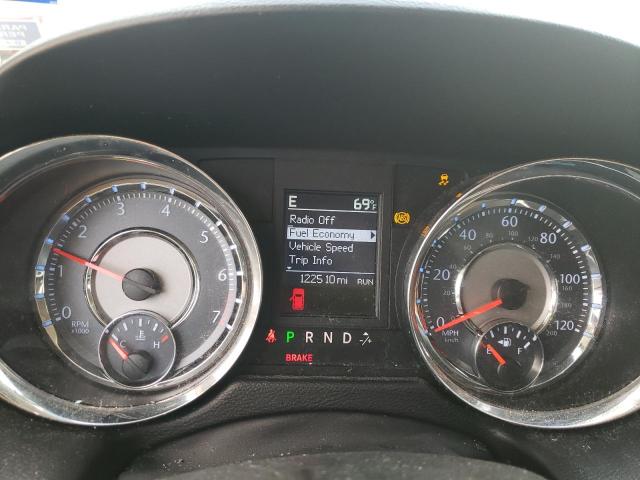 2A4RR5DG7BR635852 - 2011 CHRYSLER TOWN & COU TOURING WHITE photo 9