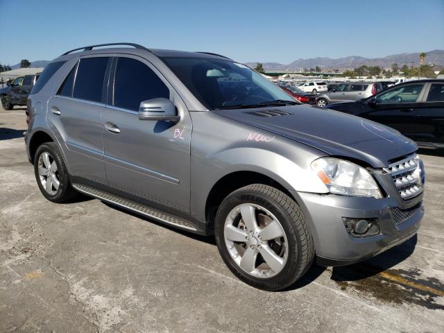 4JGBB8GB8BA667027 - 2011 MERCEDES-BENZ ML 350 4MATIC SILVER photo 4
