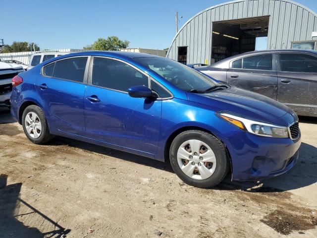 3KPFL4A77JE190750 - 2018 KIA FORTE LX BLUE photo 4