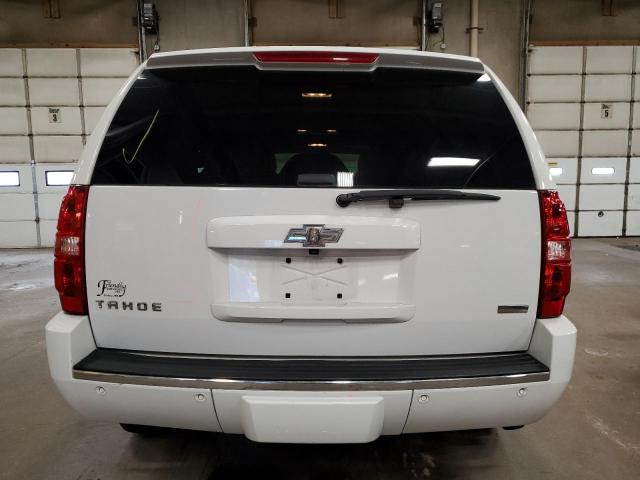 1GNSKCE0XBR312913 - 2011 CHEVROLET TAHOE K1500 LTZ WHITE photo 6