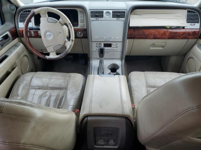 5LMFU28RX4LJ04280 - 2004 LINCOLN NAVIGATOR ბეჟი ფოტო 8