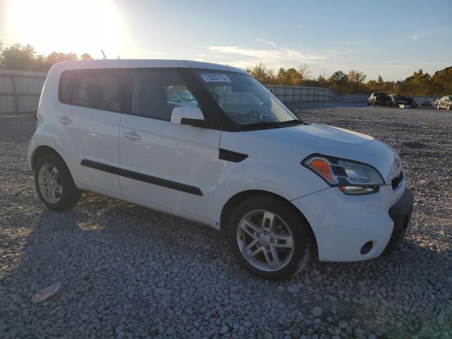 KNDJT2A28B7316280 - 2011 KIA SOUL + WHITE photo 4