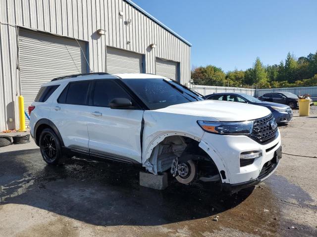 1FMSK7DH0PGB06652 - 2023 FORD EXPLORER XLT WHITE photo 4