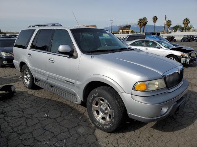 5LMPU28L6WLJ54337 - 1998 LINCOLN NAVIGATOR GRAY photo 4