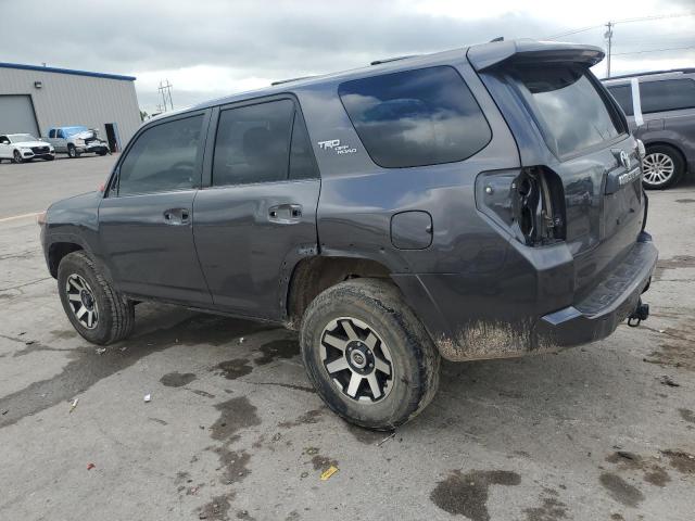 JTEBU5JRXJ5483388 - 2018 TOYOTA 4RUNNER SR5/SR5 PREMIUM გრაფიტი ფოტო 2