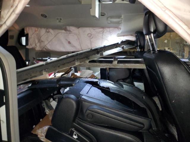 2C4RC1BG0GR295535 - 2016 CHRYSLER TOWN & COU TOURING თეთრი ფოტო 10