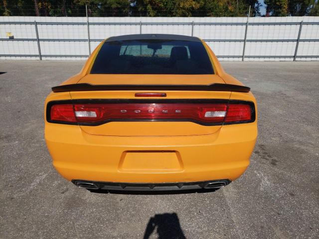 2C3CDXBG2DH672863 - 2013 DODGE CHARGER SE ORANGE photo 6