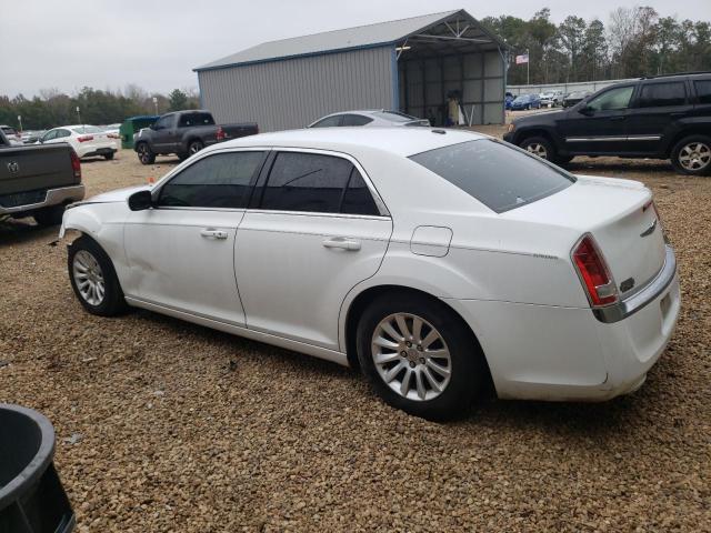 2C3CCAAG7EH237159 - 2014 CHRYSLER 300 WHITE photo 2