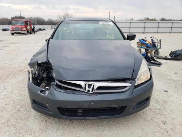 1HGCM66437A068913 - 2007 HONDA ACCORD SE GRAY photo 5