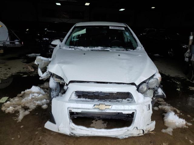 1G1JC6SB5G4167673 - 2016 CHEVROLET SONIC LT WHITE photo 5