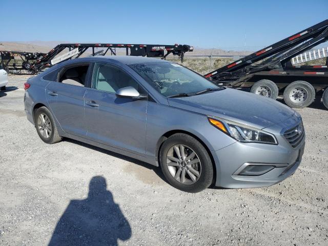 5NPE24AF6GH329583 - 2016 HYUNDAI SONATA SE SILVER photo 4