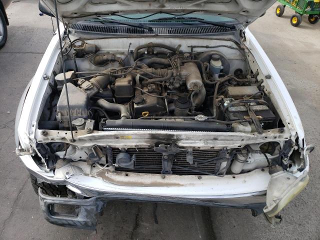 5TEGM92N82Z898804 - 2002 TOYOTA TACOMA DOUBLE CAB PRERUNNER WHITE photo 11