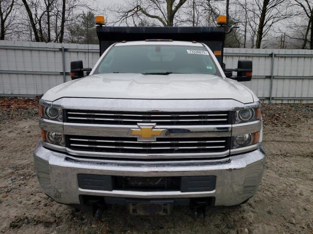 1GB3KYC83FF632170 - 2015 CHEVROLET SILVERADO K3500 WHITE photo 5