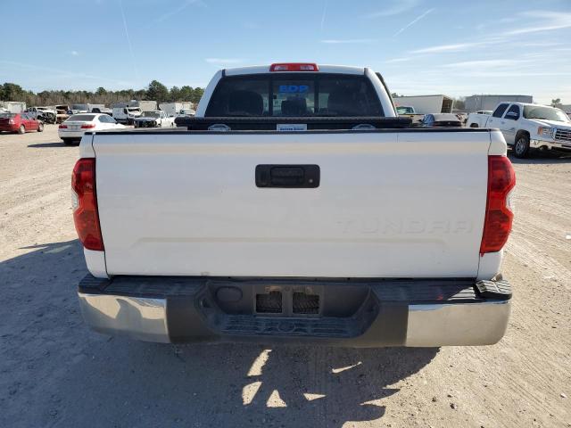 5TFRM5F18EX080946 - 2014 TOYOTA TUNDRA DOUBLE CAB SR/SR5 WHITE photo 6