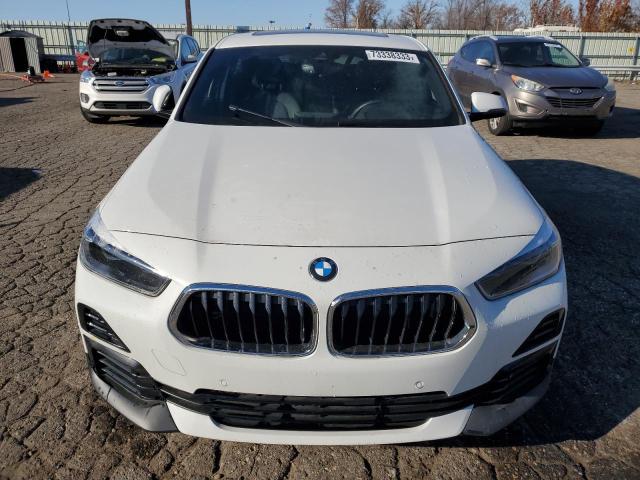 WBXYJ1C08N5U23519 - 2022 BMW X2 XDRIVE28I WHITE photo 5