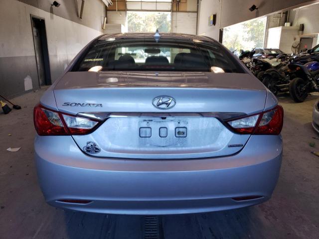 5NPEC4AC8BH174465 - 2011 HYUNDAI SONATA SE SILVER photo 6