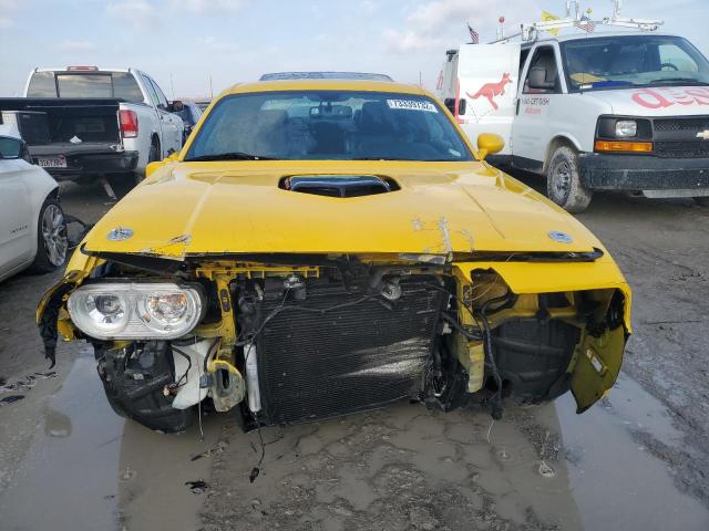 2B3CJ7DW7AH158013 - 2010 DODGE CHALLENGER SRT-8 YELLOW photo 5