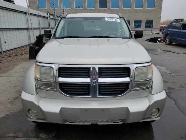 1D8GU28K89W514386 - 2009 DODGE NITRO SE BEIGE photo 5