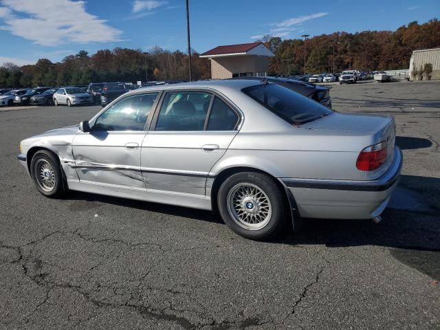 WBAGG83441DN82604 - 2001 BMW 740 I AUTOMATIC Silber Foto 2