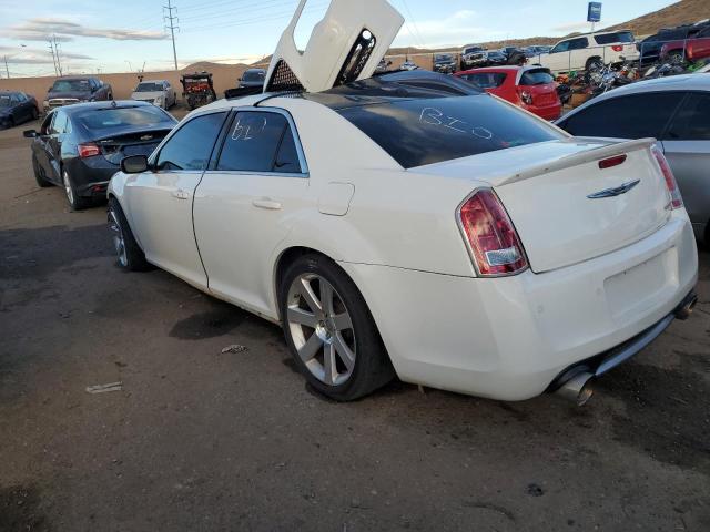 2C3CCAFJ0DH713206 - 2013 CHRYSLER 300 SRT-8 WHITE photo 2