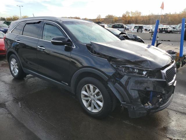 5XYPGDA54HG191259 - 2017 KIA SORENTO LX BLACK photo 4