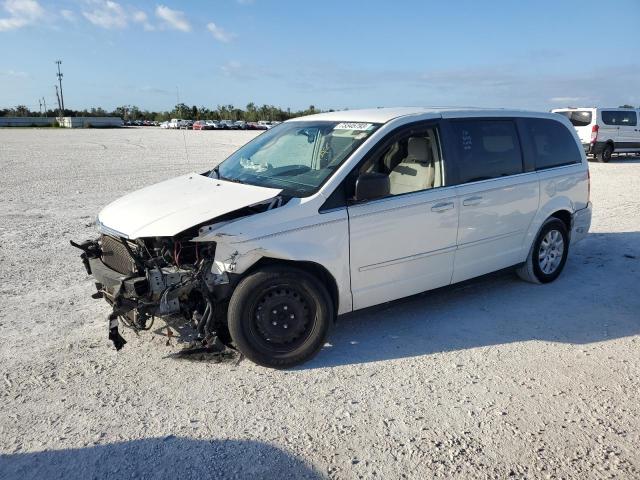 2A4RR4DE0AR188191 - 2010 CHRYSLER TOWN & COU LX WHITE photo 1