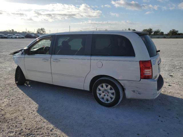 2A4RR4DE0AR188191 - 2010 CHRYSLER TOWN & COU LX WHITE photo 2