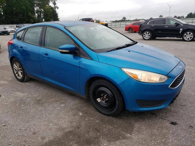 1FADP3K24HL251391 - 2017 FORD FOCUS SE BLUE photo 4