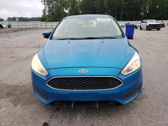 1FADP3K24HL251391 - 2017 FORD FOCUS SE BLUE photo 5