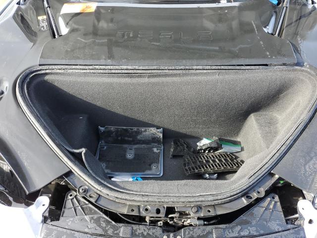 5YJSA1E21HF194024 - 2017 TESLA MODEL S Արծաթագույն լուսանկար 11