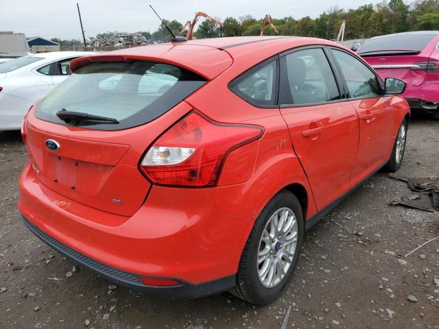 1FAHP3K21CL136130 - 2012 FORD FOCUS SE RED photo 3