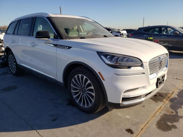 5LM5J7WC4NGL13234 - 2022 LINCOLN AVIATOR RESERVE WHITE photo 4